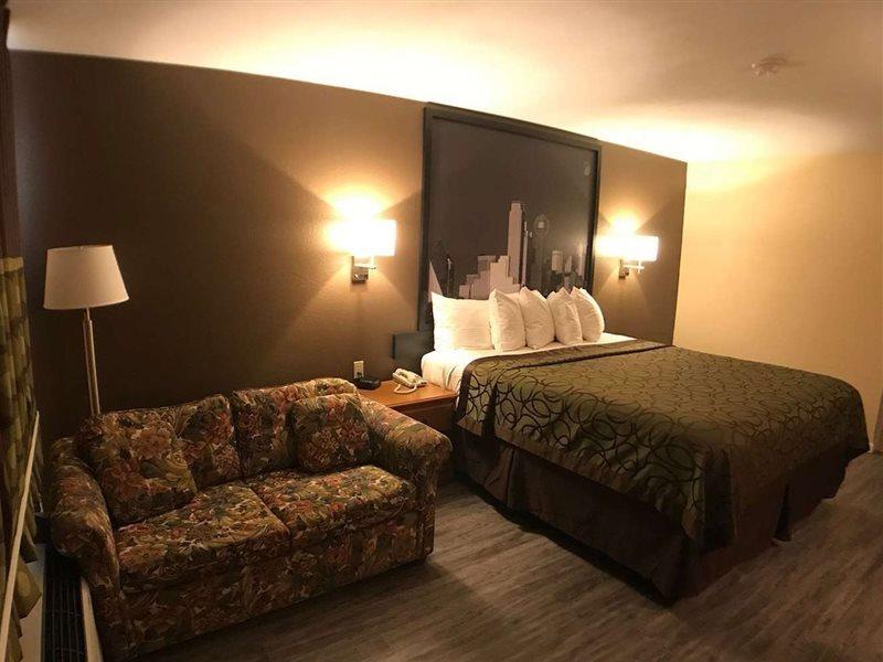 Super 8 By Wyndham Terrell Hotel Bagian luar foto